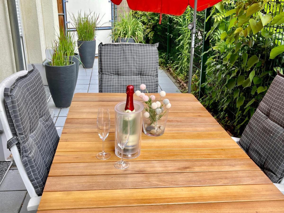 Sonnige Wohnung Im Zentrum Mit Terrasse U Tiefgarage - Netflix & Prime Лейпциг Экстерьер фото